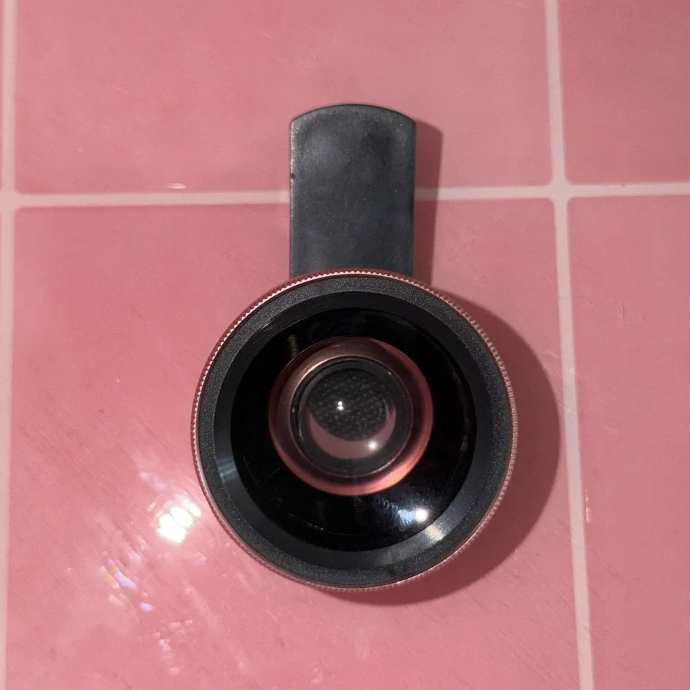 Universal 0.45X Wide Angle Lens with Macro Clip-On Smartphone Camera Kit